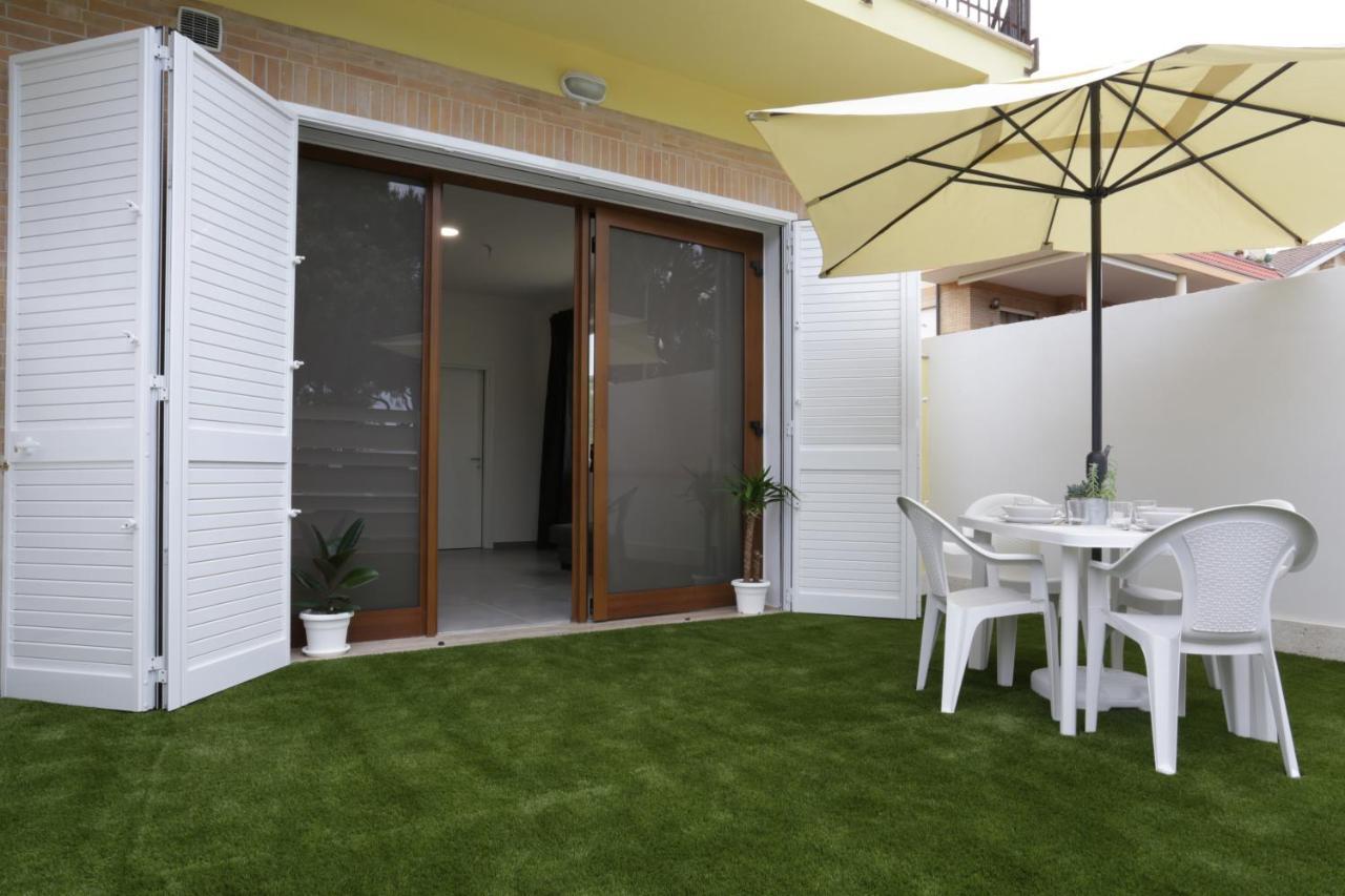 Novella Del Mar Prima Fila Dal Mare Villa Grottammare Luaran gambar