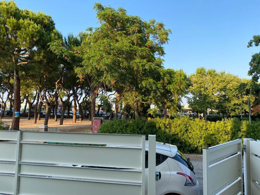 Novella Del Mar Prima Fila Dal Mare Villa Grottammare Luaran gambar