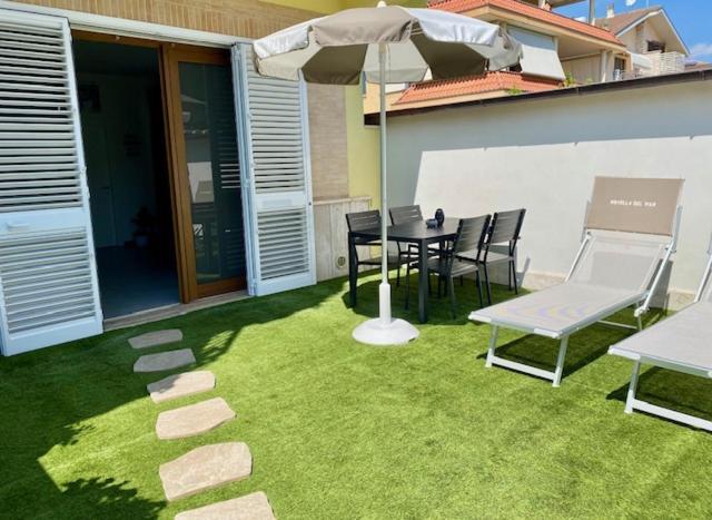 Novella Del Mar Prima Fila Dal Mare Villa Grottammare Luaran gambar