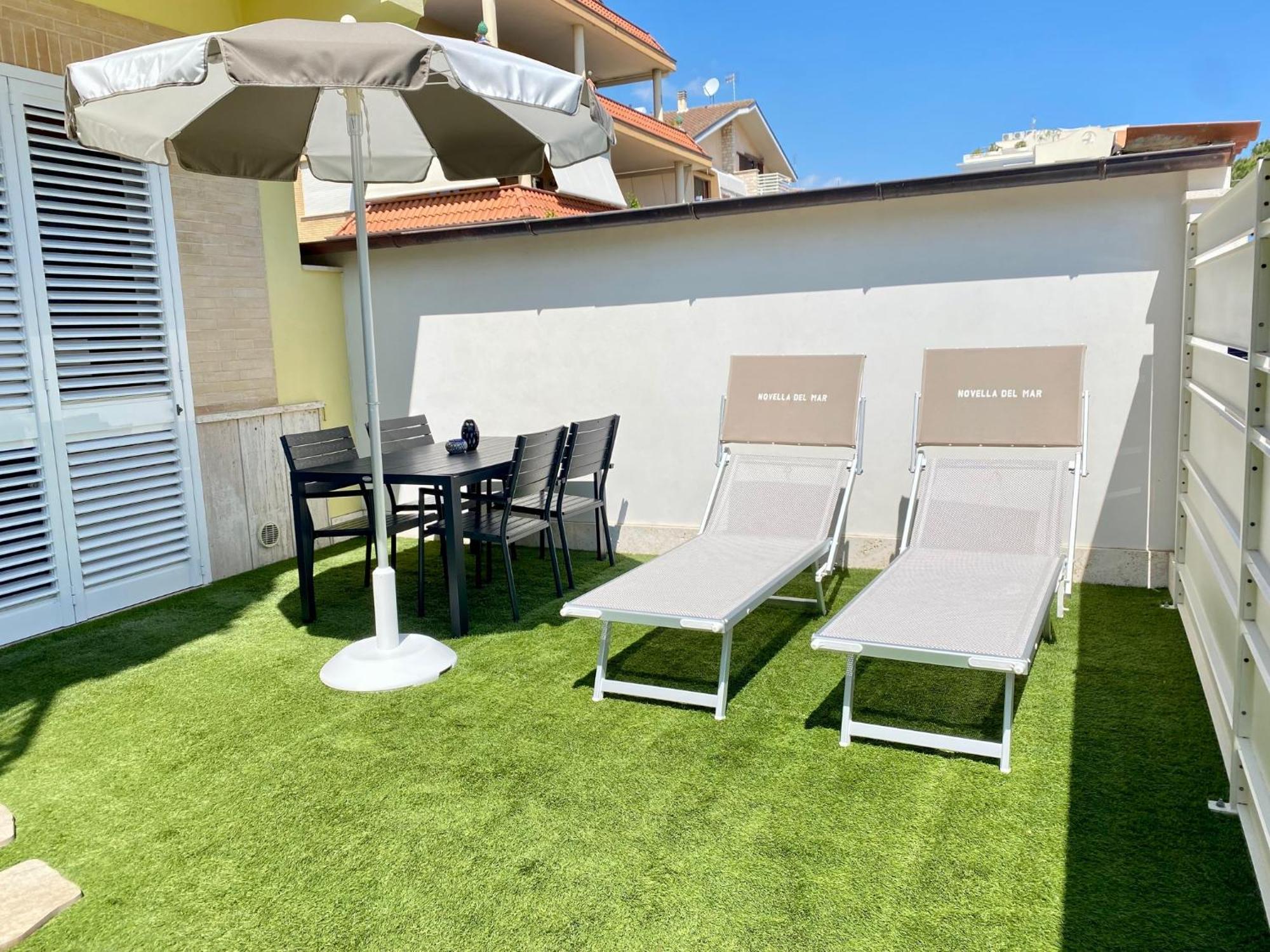 Novella Del Mar Prima Fila Dal Mare Villa Grottammare Luaran gambar
